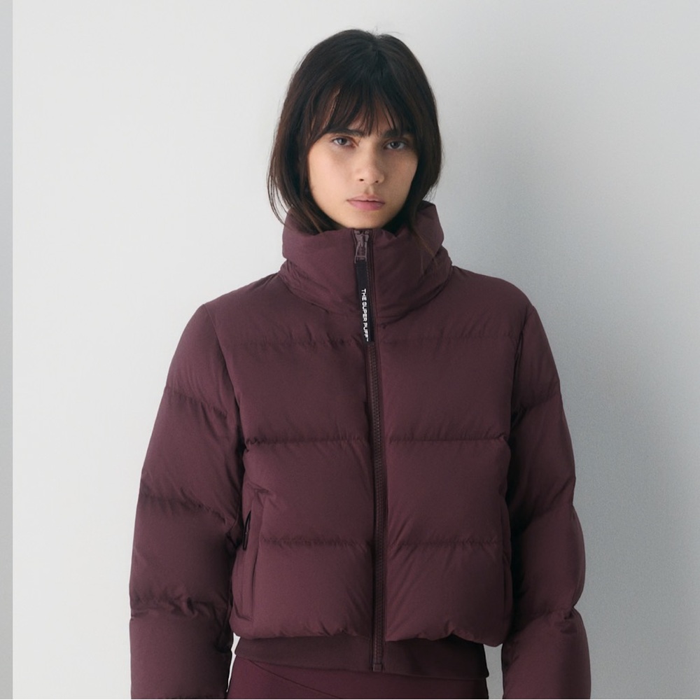 Aritzia Super Resort Puff Size S in Cardamon